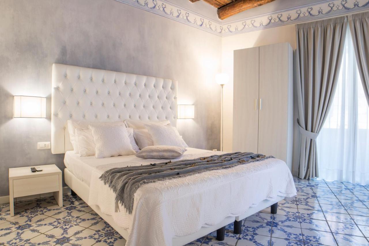 Morelli Suite Napoli Bagian luar foto